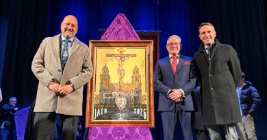 Nuestro hermano cofrade Antonio Solomando presenta el cartel de la Semana Santa de Jaén 2026 Nuestro hermano cofrade Antonio Solomando presenta el cartel de la Semana Santa de Jaén 2026